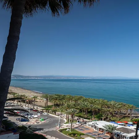 Apartment Coastal Comfort For Four In Torremolinos